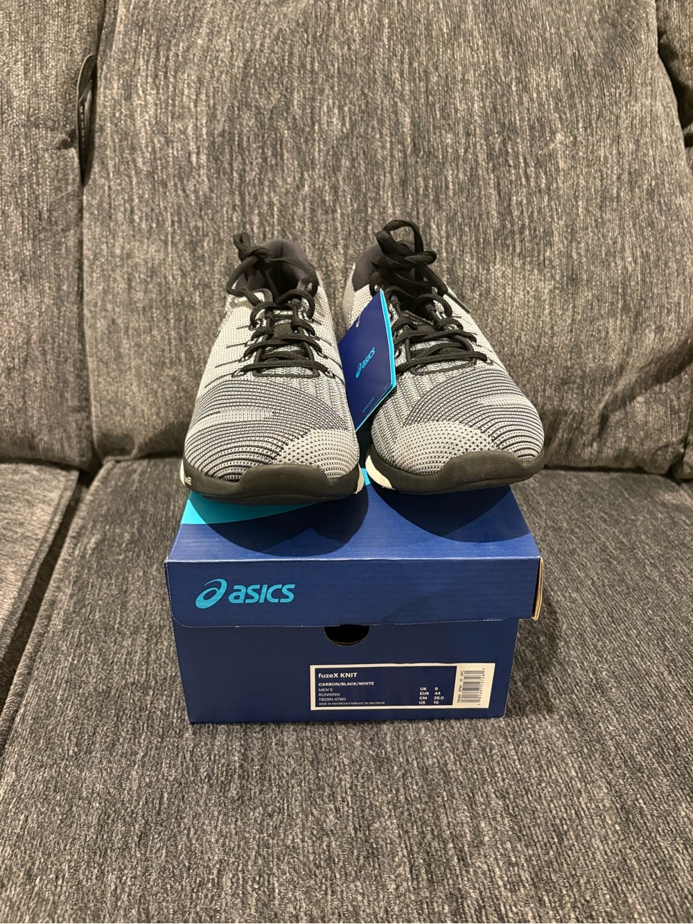 Asics Gray and Black fuze x Knit men’s us size 10 Running Shoes